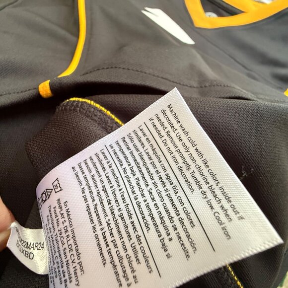 size L 12/14 Iowa Hawkeyes Rivalry Threads Black Yellow Jersey #1 polyester Foot - Picture 5 of 5